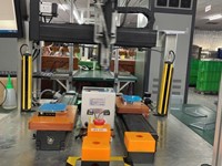 SM-400F通用型单站锁螺丝机